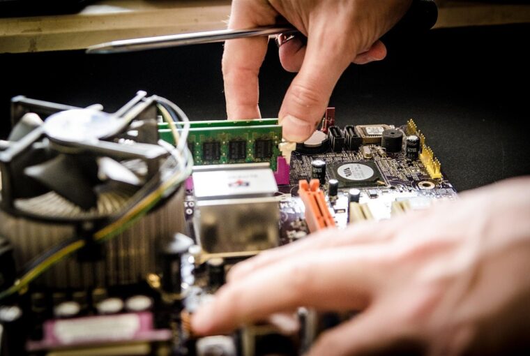 Cara Memasang SSD NVMe di PC Desktop dari Awal Sampai Selesai